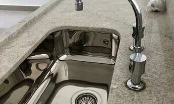 Imagem 6: Casa condomínio fechado estilo Townhouse, 3 dormitórios, suíte, 2 garagens, lazer com pisc