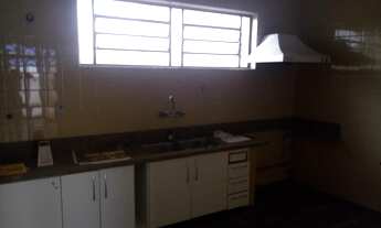 Imagem 7: Sobrado para venda possui 255 m2 com 3 quartos em Jardim Chapadão/Campinas/SP