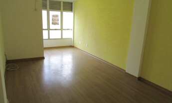 Imagem 3: SALA COM APROXIMADAMENTE 25m²