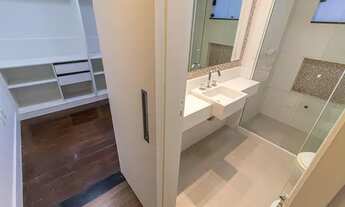 Imagem 6: Casa para venda tem 677 metros quadrados com 6 quartos em Laranjeiras - Rio de Janeiro - R