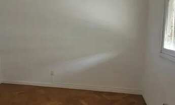 Imagem 4: Apartamento para aluguel possui 65 metros quadrados com 2 quartos em Leblon - Rio de Janei