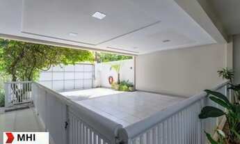 Imagem 6: Casa de condomínio para venda possui 680 metros quadrados com 5 quartos