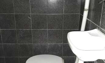 Imagem 7: Quitinete com 40 m² com quarto, banheiro, sala, cozinha e lavanderia. Água e luz individu