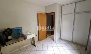 Imagem 6: Casa para aluguel, 3 quartos, 4 vagas, Jardim Patrícia - Uberlândia/MG