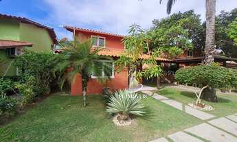 Imagem 2: Oportunidade! Excelente casa de 3 suítes a 100 m da praia em excelente e requisitado condo