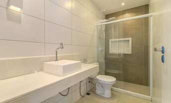 Imagem 7: Casa para venda possui 234 metros quadrados com 4 quartos em Catete - Rio de Janeiro - RJ