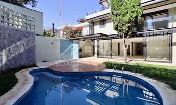 Imagem: Maravilhosa casa à venda totalmente reformada