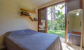 Imagem 6: Casa com construção majestosa em terreno de 5.50 m²