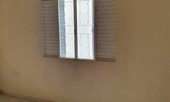 Imagem 2: Casa Térrea Independente com 3 Dormitórios + Edícula na Guilhermina, Lado Praia