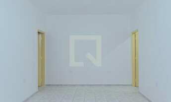 Imagem 2: Casa para Aluguel - Cidade Parque Alvoradan, 1 Quarto, 55 m2