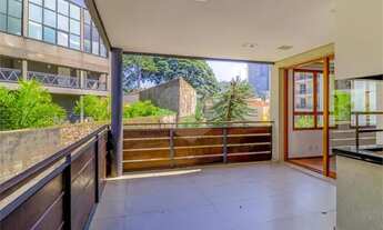 Imagem 2: Apartamento para aluguel e venda tem 242 metros quadrados com 3 quartos