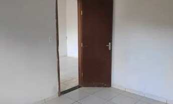 Imagem 2: Casa Monte Carmelo 700 reais