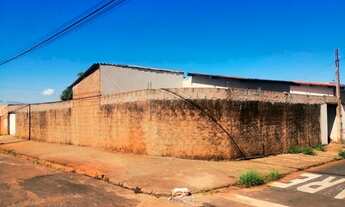 Imagem 2: Oportunidade de Negócio 287m2 Esquina Murada Excelente Localização