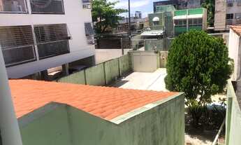 Imagem 6: Casa para aluguel e venda possui 245 metros quadrados com 7 quartos em Casa Caiada - Olind