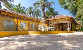 Imagem 2: Casa com construção majestosa em terreno de 5.50 m²