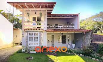 Imagem: Linda Casa à Venda! Espaçosa e Aconchegante!