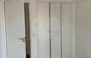 Imagem 4: Apto no centro com boa metragem