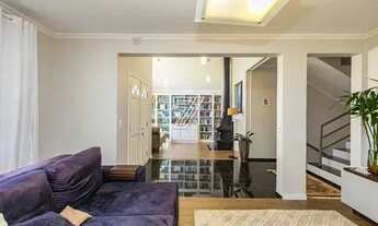 Imagem 2: Imóvel para venda possui 373 metros quadrados com 4 quartos em Boa Vista - Curitiba - PR