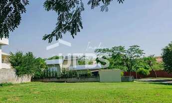 Imagem 4: *Lote residencial esquina, frente para a mata em condomínio horizontal Jardins Verona