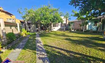 Imagem 2: C308 - Belíssima residência com 04 dormitórios localizada a 400 m do mar