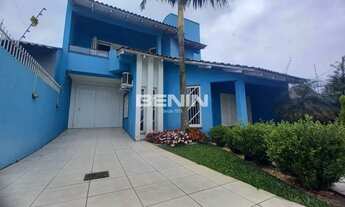 Imagem 2: Sobrado em NITERÓI com 250.49 m² , 4 quarto(s) , 1 suíte(s) , 4 vaga(s). Sobrado em NITERÓ