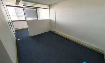 Imagem 4: Centro - Charles de Gaulle - Amplo Grupo com 194 m² e 2 Vagas de Garagem