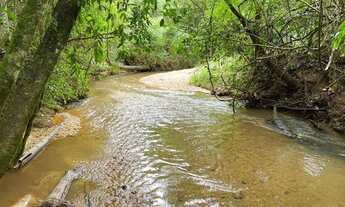 Imagem: Chácaras de 20mil cercada e com córrego