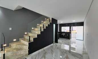 Imagem 2: Sobrado de Alto Padrão à venda, 210 m² c/3 suítes, 5 vagas