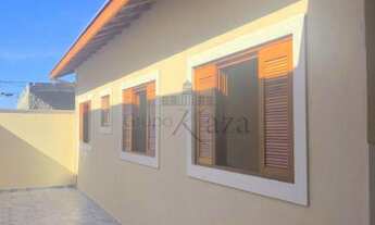 Imagem 3: Casa Nova, Térrea, meio lote grande, 3 quartos (1 suíte), Santa Júlia, permuta por terreno