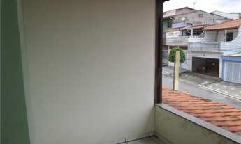 Imagem 6: Sobrado para venda tem 250 metros quadrados com 3 quartos sendo uma suite