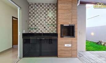 Imagem 6: Casa no condomínio Novo Leblon com móveis projetados, sombra