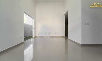 Imagem 7: Casa no condomínio Novo Leblon com móveis projetados, sombra