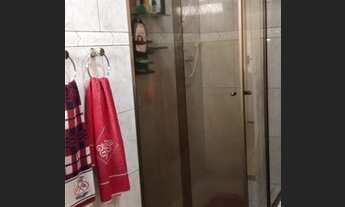 Imagem 3: Sobrado 3 dormitórios - 262,50 m² Possui uma edícula Quintal - 7 vagas de garagem Emba