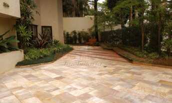 Imagem 2: Apartamento na Vila Mariana com quatro quartos sendo duas suítes, quatro vagas de garagem