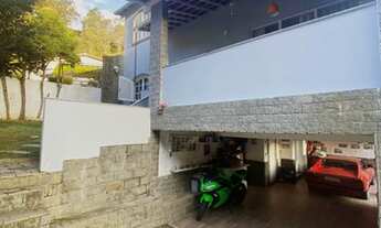 Imagem 3: Oportunidade Exclusiva em Nogueira - Casa de 4 quartos em Condomínio