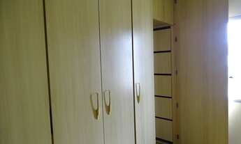 Imagem 2: Apto venda 93 m2. 3 Dorms (1 ste) Garagem. Living com sacada
