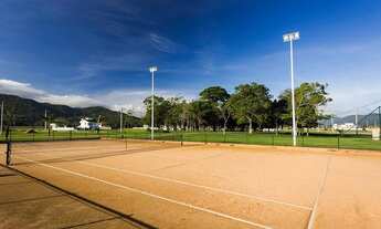 Imagem 3: Casa de condomínio para venda possui 264 metros quadrados com 4 quartos