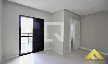 Imagem 2: Sobrado para venda possui 197 metros quadrados com 3 quartos