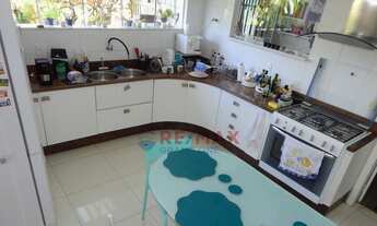 Imagem 7: Casa de condomínio para venda possui 480 metros quadrados com 4 quartos em Itaipu - Niteró