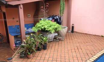 Imagem 3: Sobrado com 250 m² sendo 3 suítes, 5 vagas, piscina à venda por R$ 1.180.000 - Vila Bastos