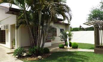 Imagem: Casa com 3 quartos à venda, 230 m² - Country