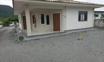 Imagem: Terreno com 1.350 m² com 03 casas construídas