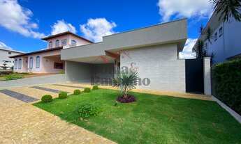 Imagem: Casa térrea de alto padrão no Condomínio