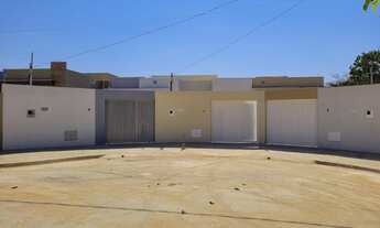 Imagem 1: Casa de 2 quartos com duas vagas de garagem e fino acabamento