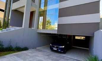 Imagem 2: ALPHAVILLE 1 Casa com 3 dormitórios