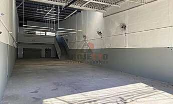 Imagem: Ref. 7013 - GALPÃO BEM LOCALIZADO PRÓXIMO