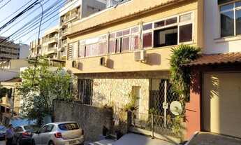 Imagem: Casa Triplex com 4 quartos e terraço com