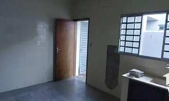 Imagem 6: Casa na Vila Geny para locação