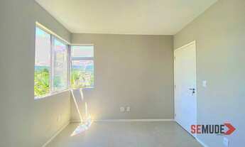 Imagem 7: Apartamento para venda com 62 metros quadrados com 2 quartos em Carvoeira - Florianópolis