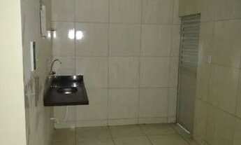 Imagem 6: Aluga-se casa com 3 quartos e garagem com água de poço artesiano